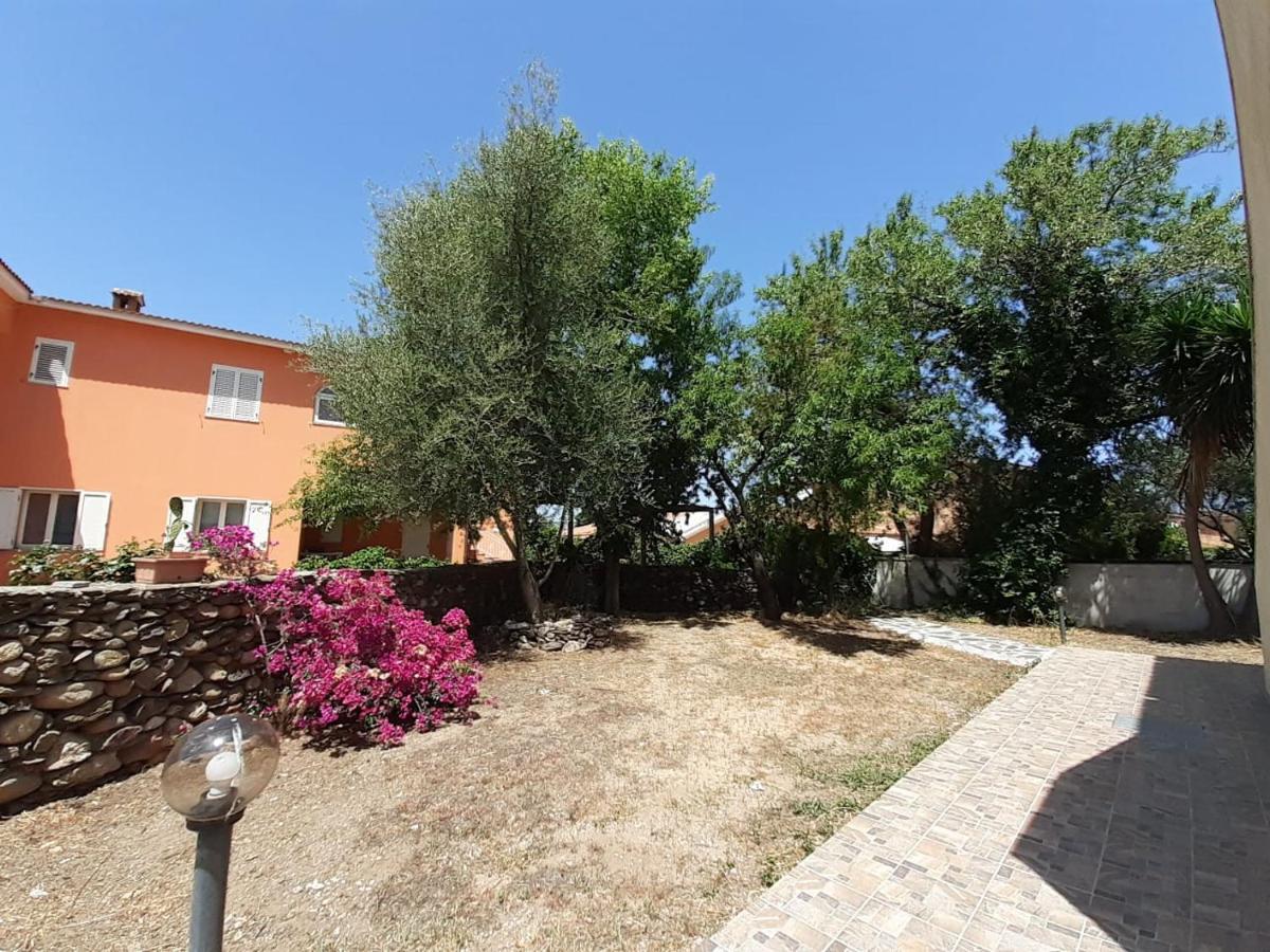 San Teodoro Centro Villa Exterior photo