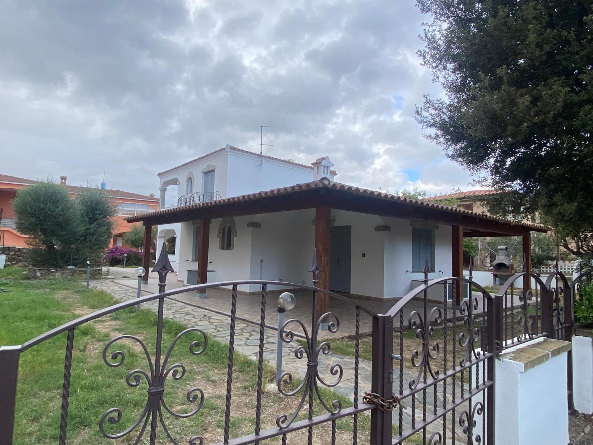 San Teodoro Centro Villa Exterior photo